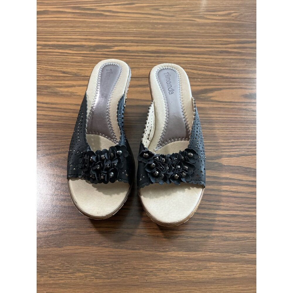 Amanda Suzy black slip on wedge sandals size 10